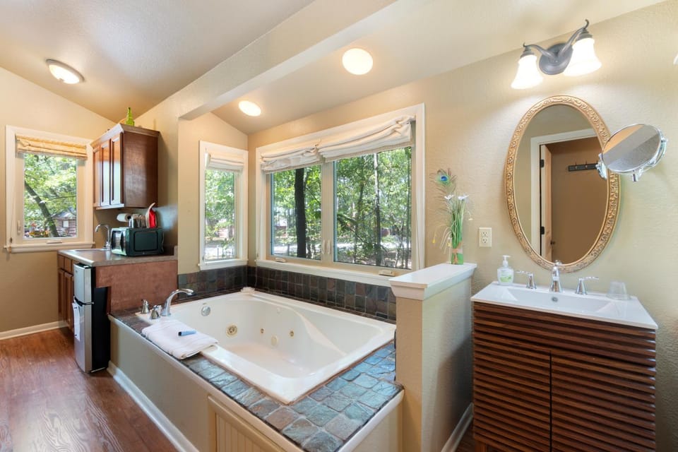 The Grand Treehouse Resort Hotel in Eureka Springs