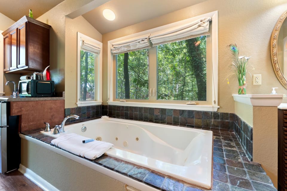 The Grand Treehouse Resort Hotel in Eureka Springs