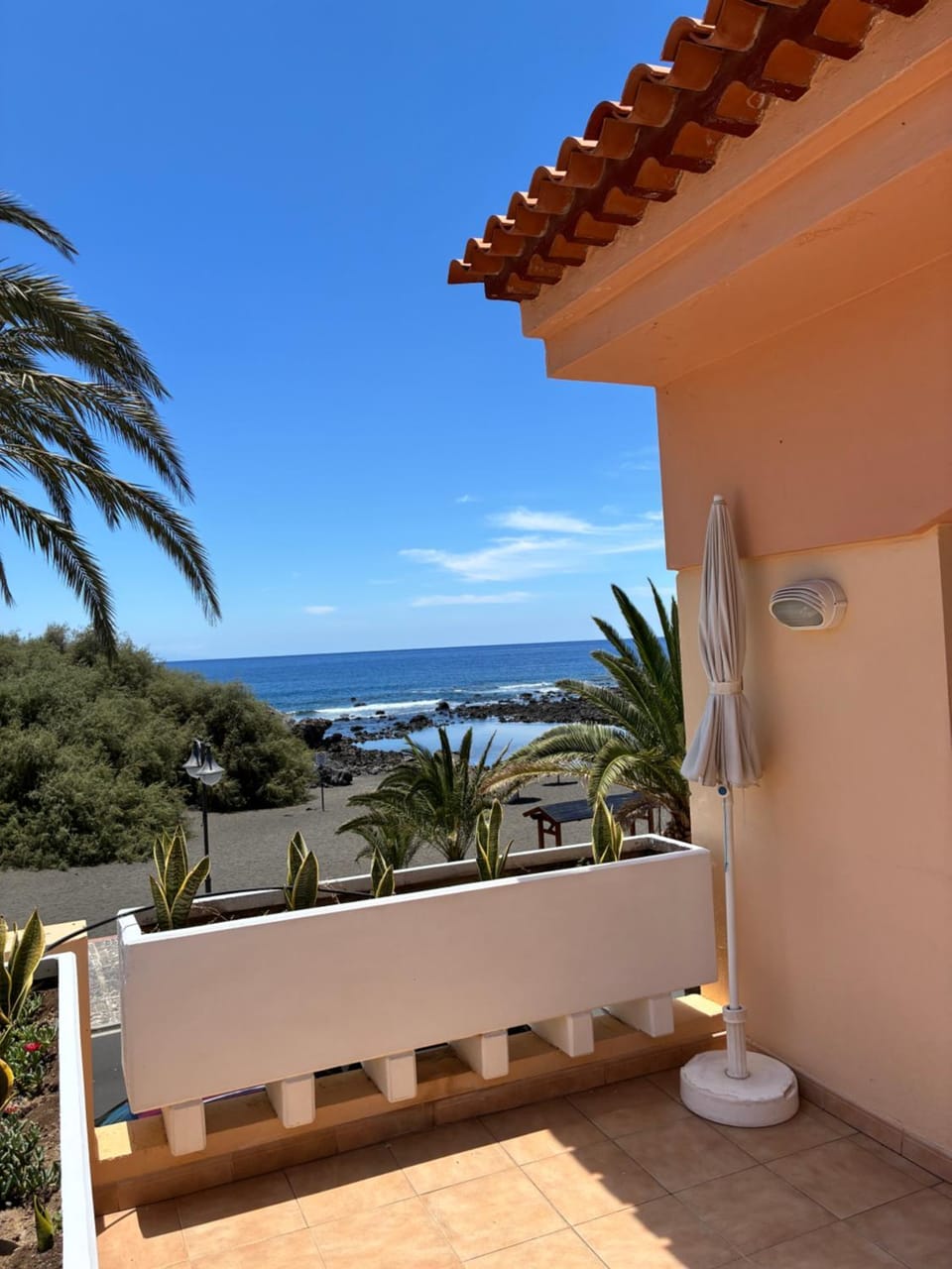 Natural landscape, View (from property/room), Balcony/Terrace, Beach, Sea view