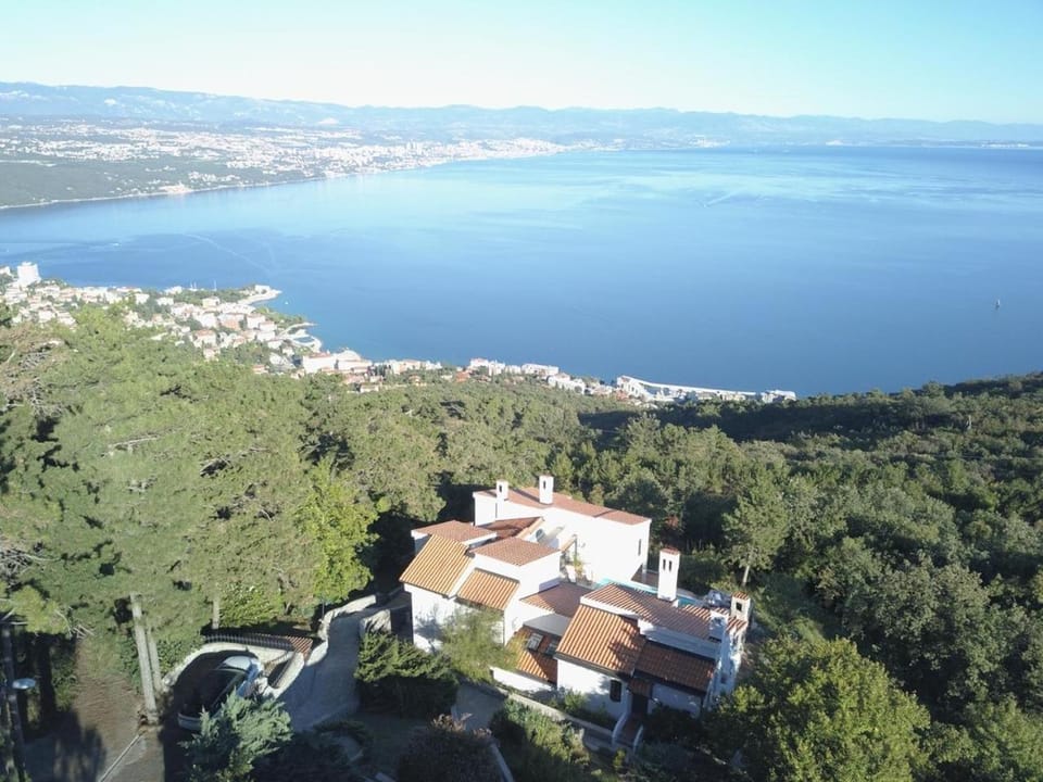 Property building, Bird's eye view, Sea view