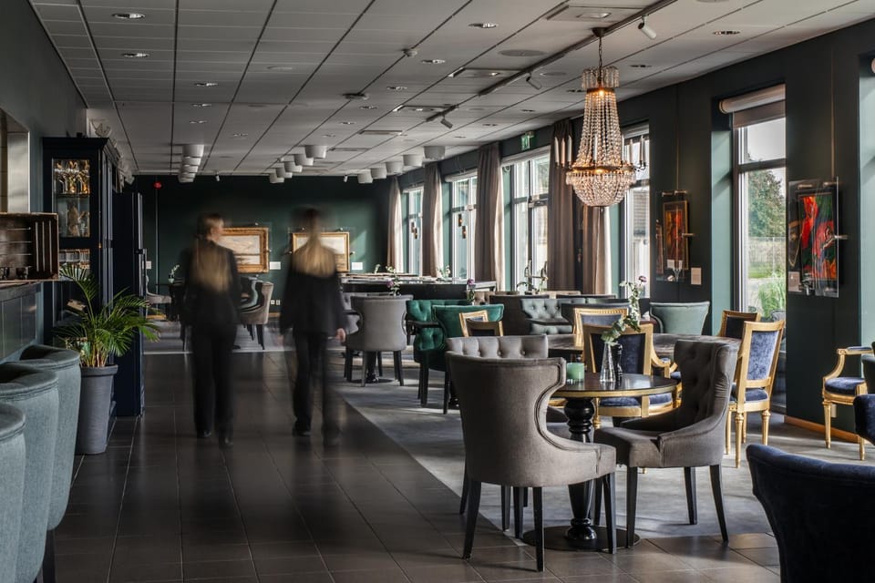 Restaurant/places to eat, Food and drinks
