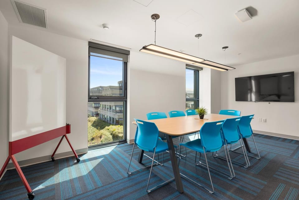 The Simon at Simon Fraser University Hotel in Port Moody