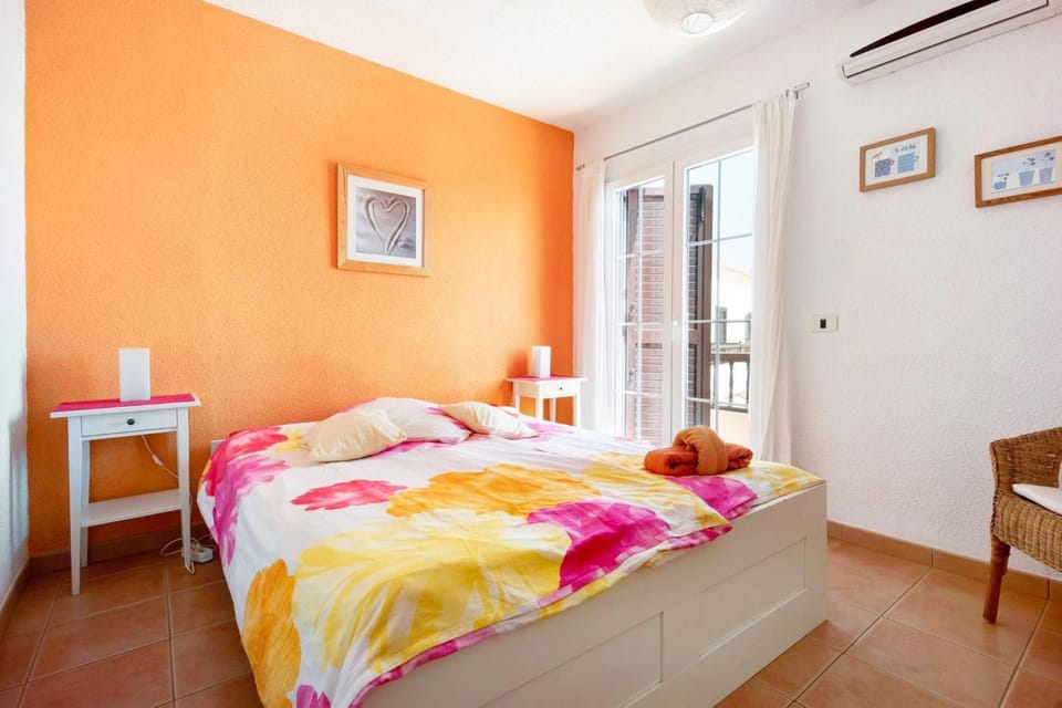 Casa Sarita - well maintained house in Chayofa with Pool Chalet in Abona