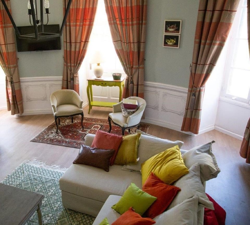 Communal lounge/ TV room, Living room