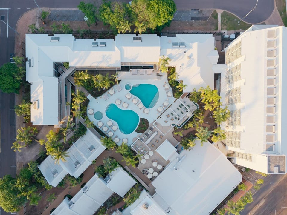 Property building, Swimming pool