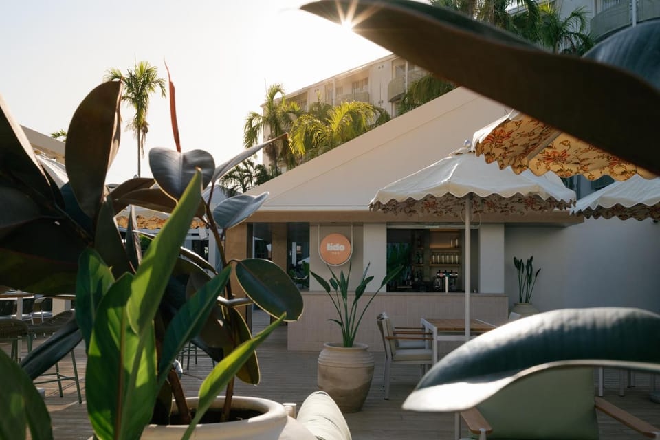 Property building, Restaurant/places to eat, Swimming pool