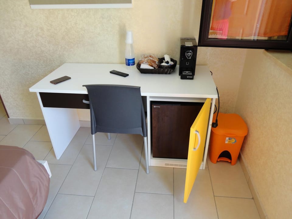 Coffee/tea facilities