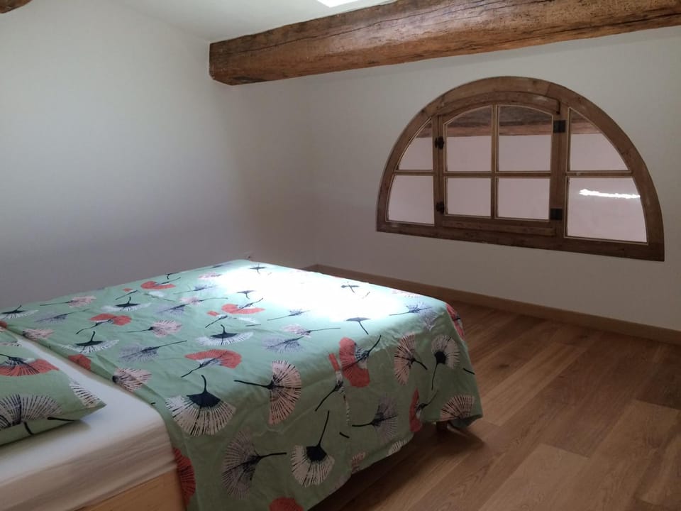 La Petite Maison Rouge House in Mèze