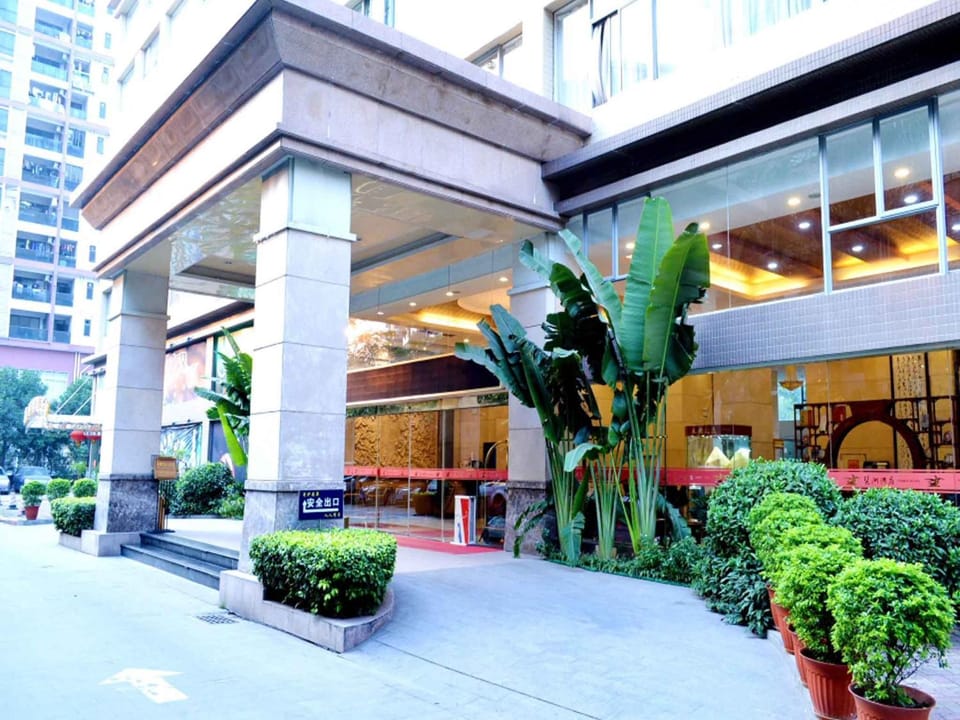 Facade/entrance, Facade/entrance