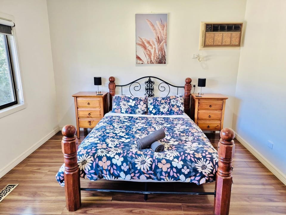 Bedroom, Family