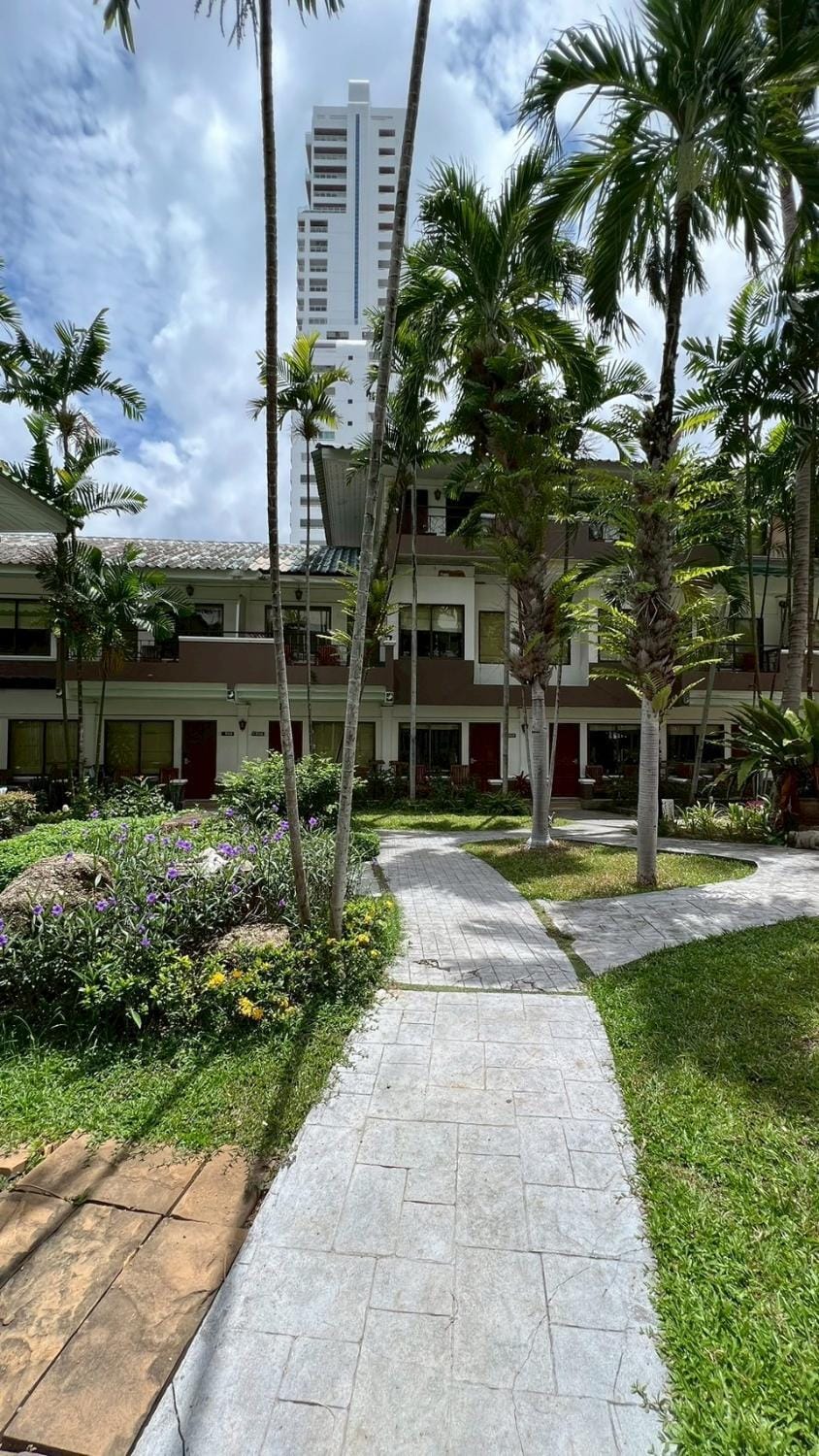 Garden, Inner courtyard view