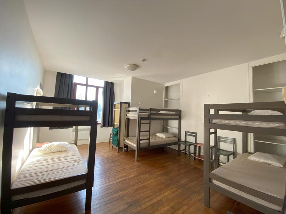 Bed, Photo of the whole room, Bedroom, bunk bed