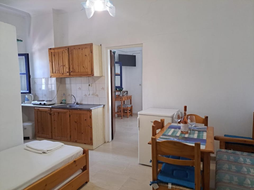 Kitchen or kitchenette, Photo of the whole room