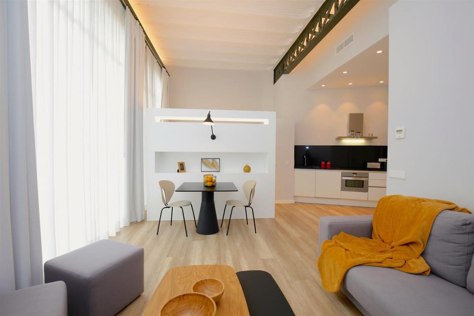 Kitchen or kitchenette, Living room, Seating area, Dining area, pet friendly, stove