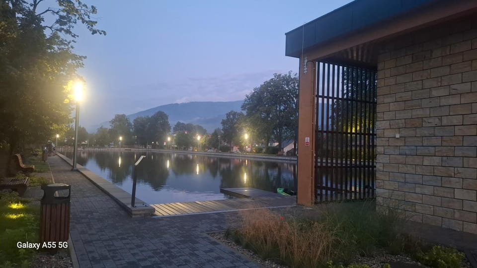 Nearby landmark, Lake view, Mountain view