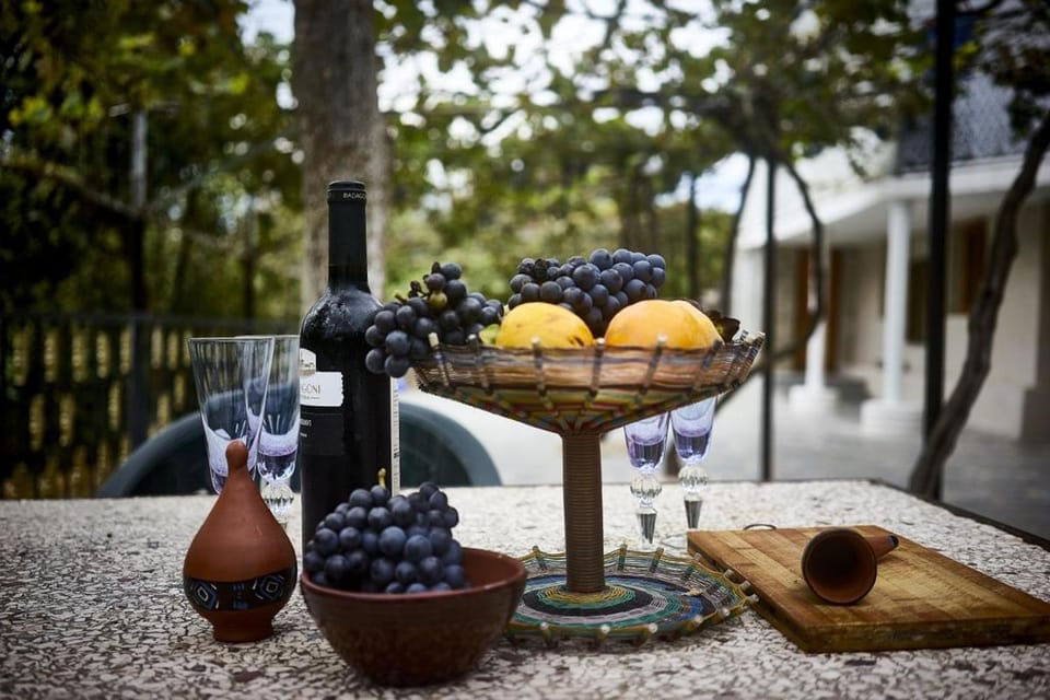 Food and drinks, Dining area, Food, Breakfast, Drinks, Alcoholic drinks
