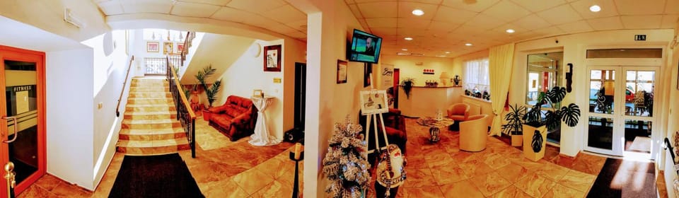 Property building, Facade/entrance, Lobby or reception