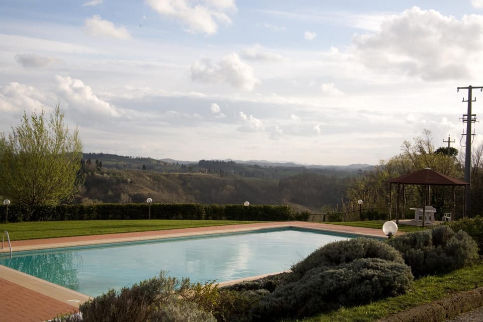 Facade/entrance, Garden, View (from property/room), Swimming pool, Swimming pool