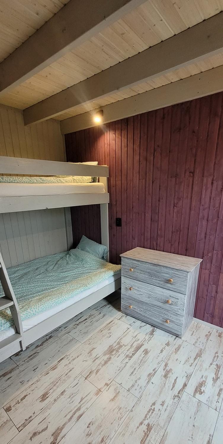 bunk bed