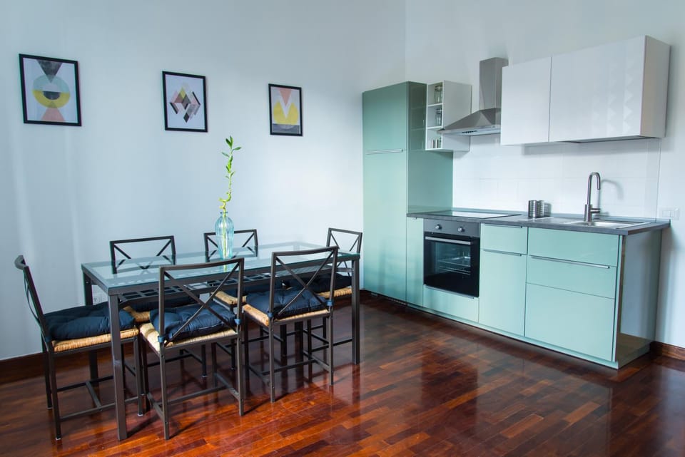 Kitchen or kitchenette, Living room, Dining area