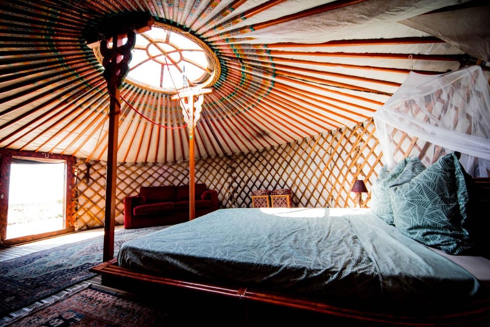 Yourte face à la mer Luxury tent in Occitanie