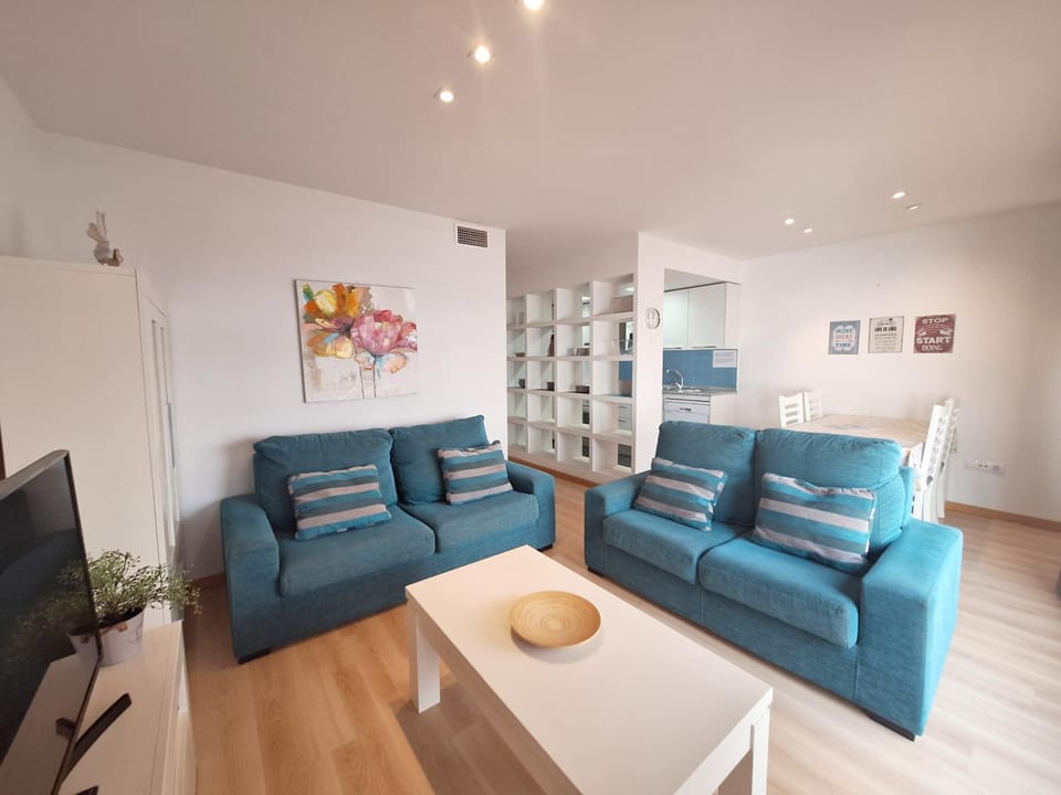 Living room, Dining area, kitchen