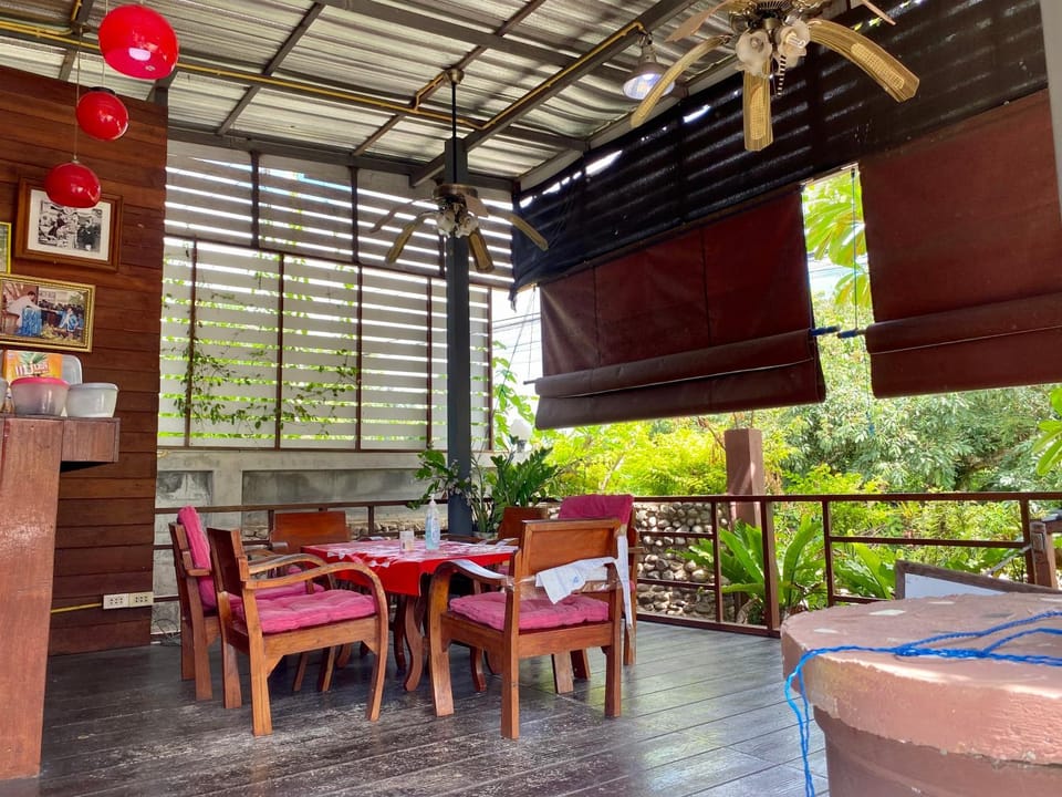 Property building, Lounge or bar