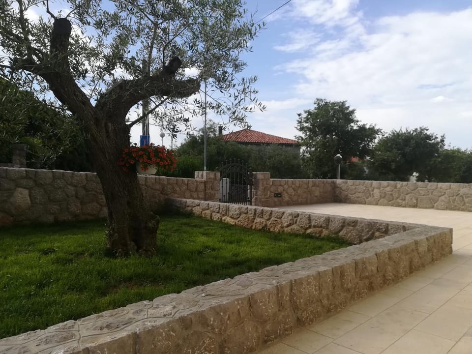 Rooms Nina Apartment in Primorje-Gorski Kotar County