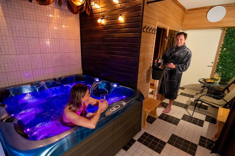 Hot Tub, Spa and wellness centre/facilities