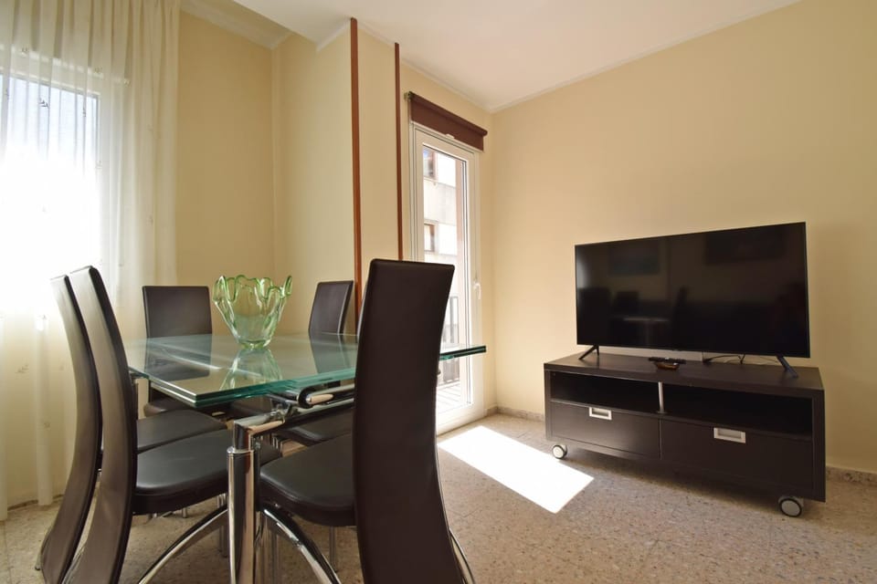 TV and multimedia, Living room, Dining area