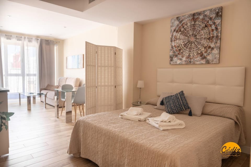 Bed, Living room, Photo of the whole room, Dining area, Bedroom, towels