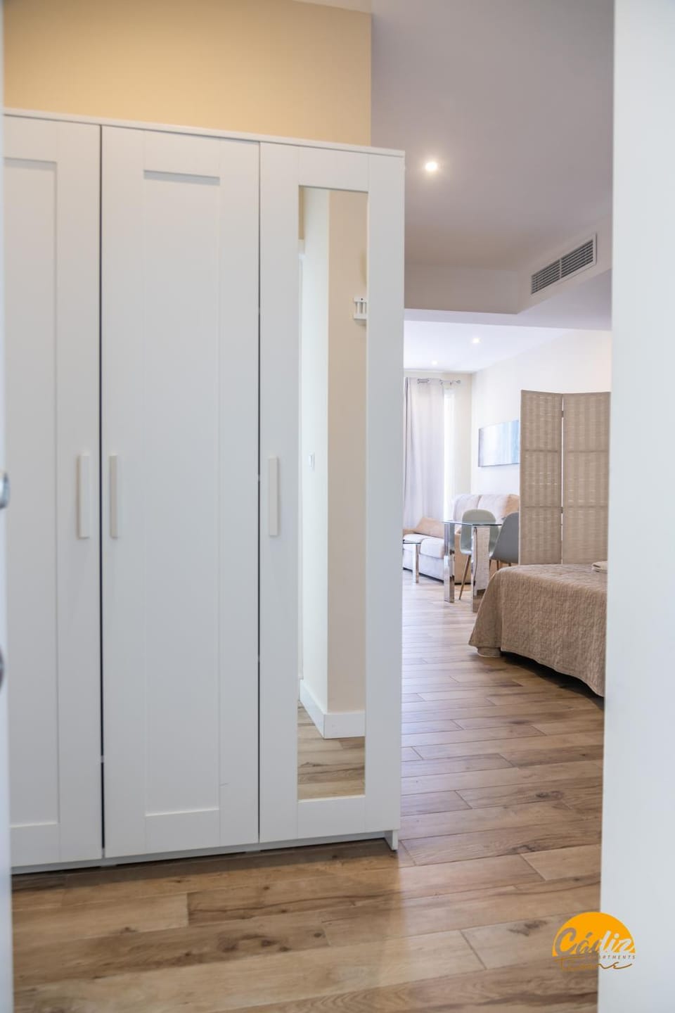 Bed, Living room, Photo of the whole room, Bedroom, wardrobe