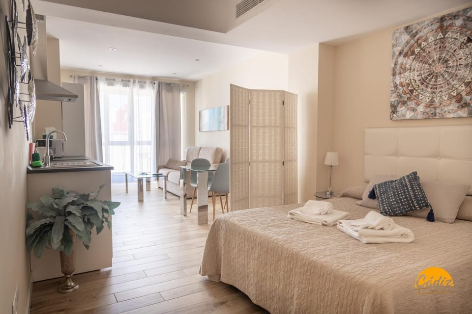 Bed, Kitchen or kitchenette, Living room, Photo of the whole room, Dining area, Bedroom, towels