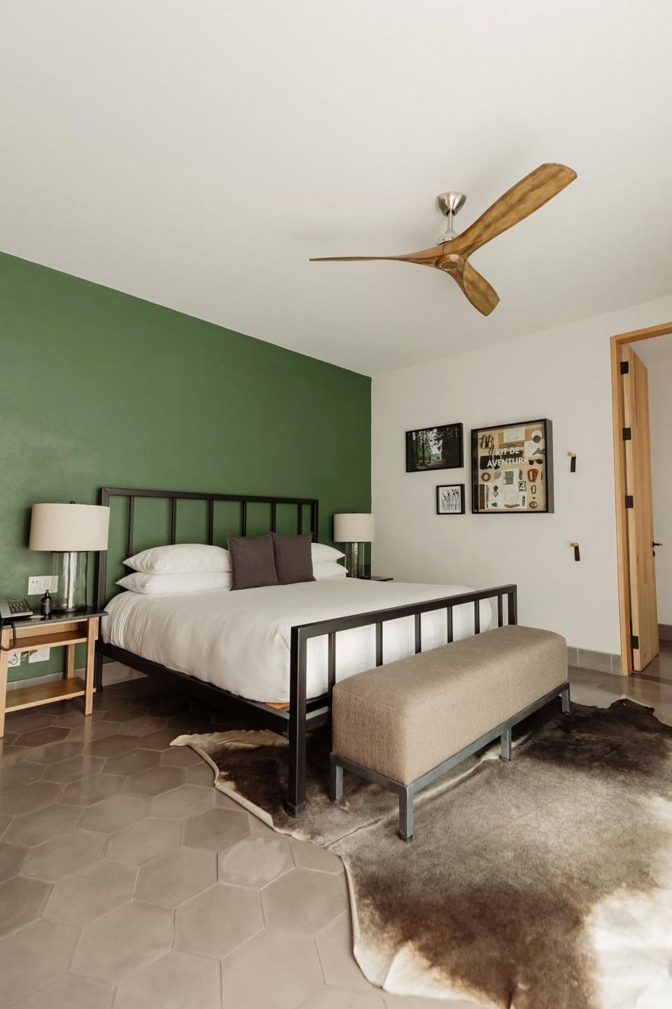 Photo of the whole room