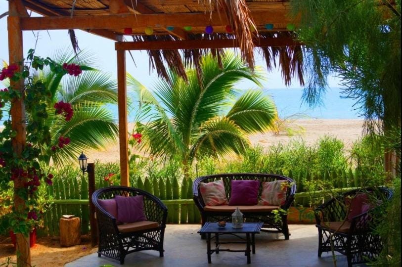 Muelle Viejo Bungalows Inn in Department of Piura
