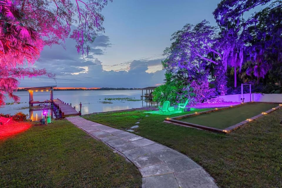 Spacious Lakefront House with Pool, Hottub, & Boating House in Orlando