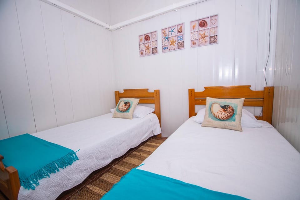 Day, Other, Decorative detail, Bedroom, On site