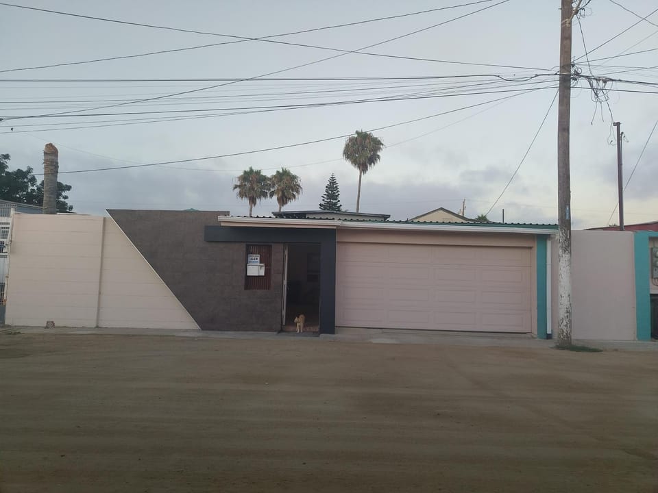 Property building, Facade/entrance, Day