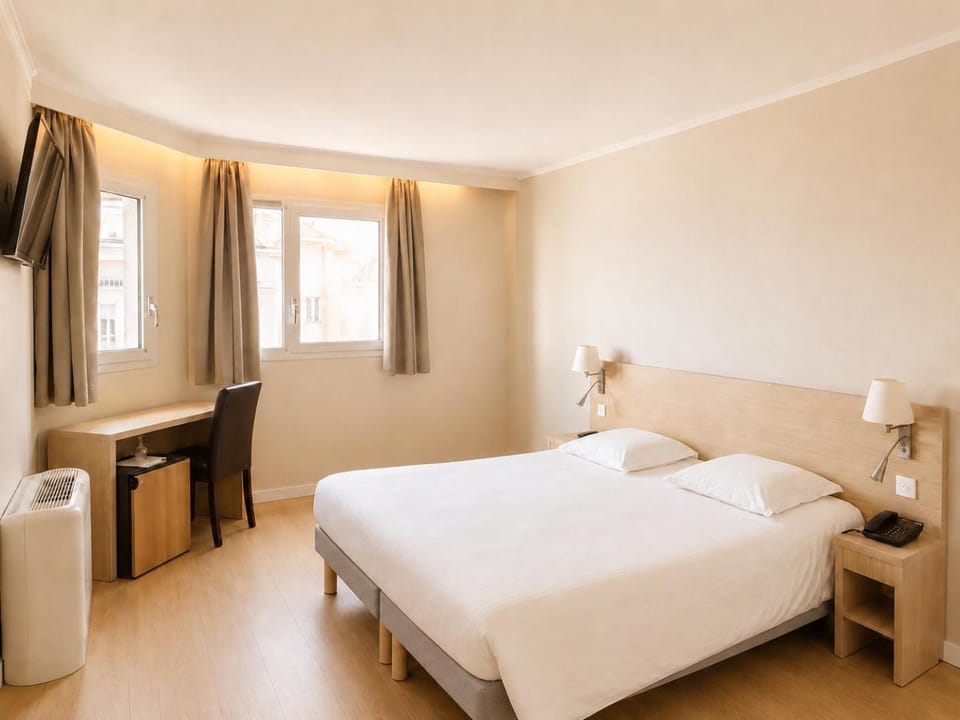Bed, Bedroom, air conditioner