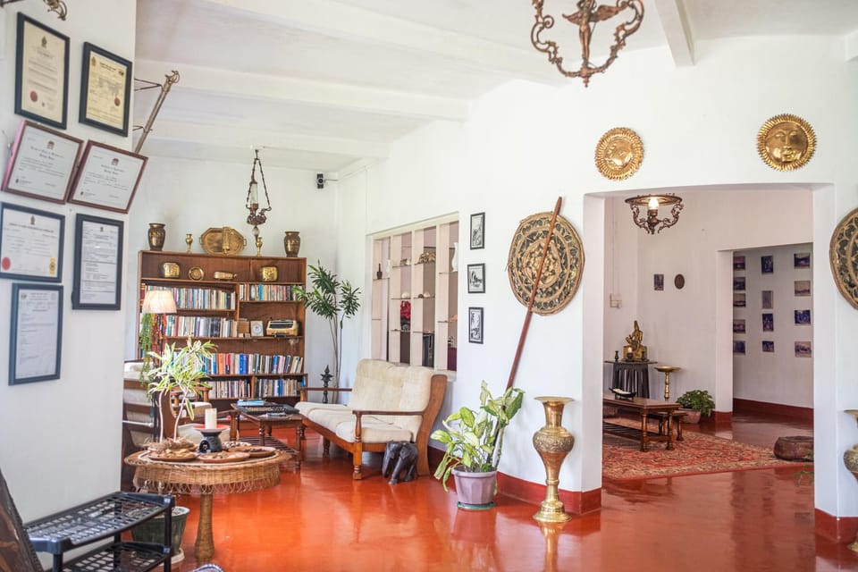 Library, Living room, Seating area
