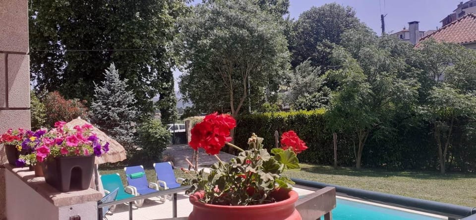 Villa Garden & Pool - Alojamentos House in Porto District