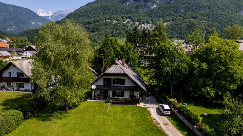 Property building, Spring, Day, Natural landscape, Bird's eye view, Mountain view