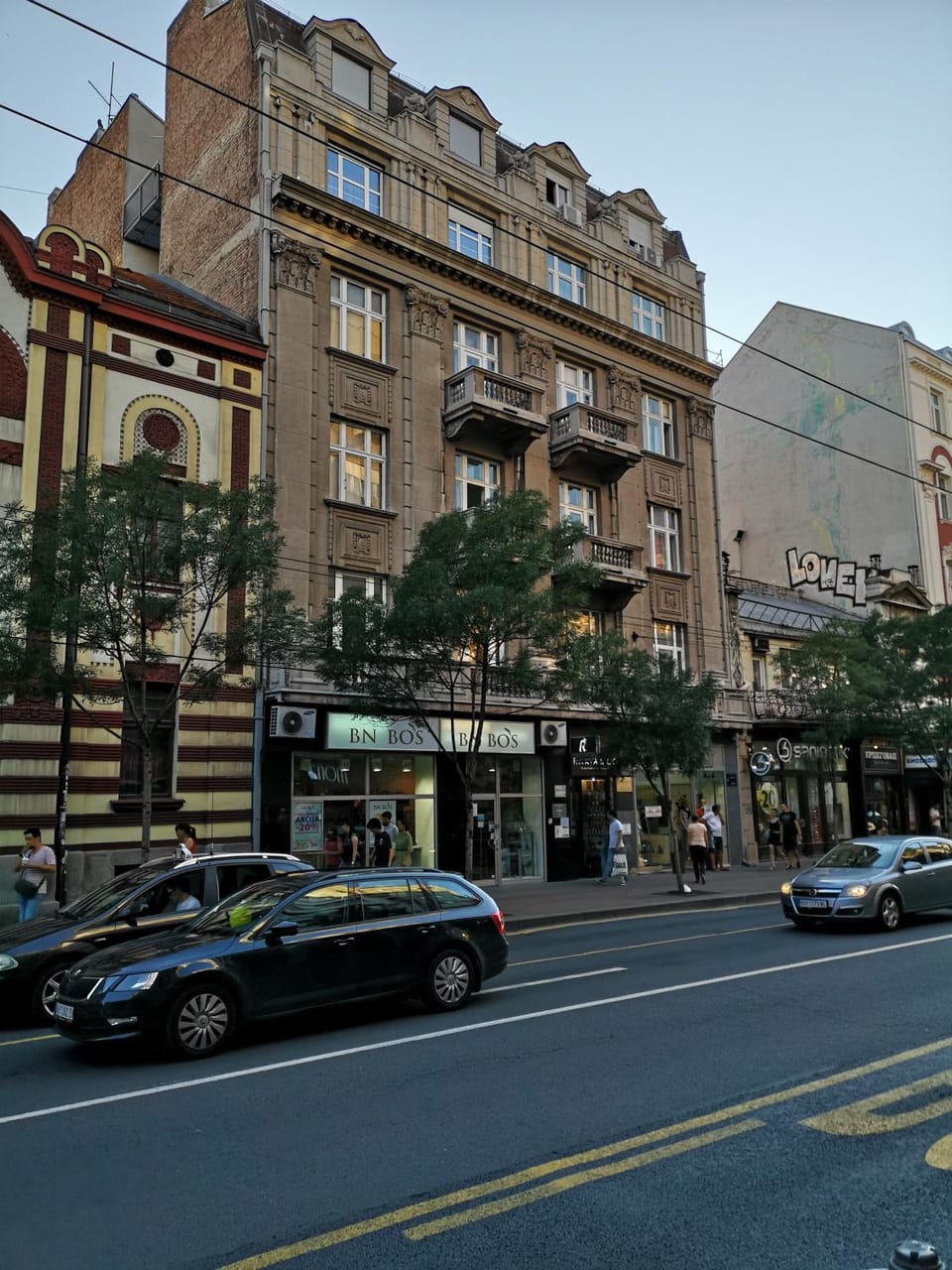 Facade/entrance