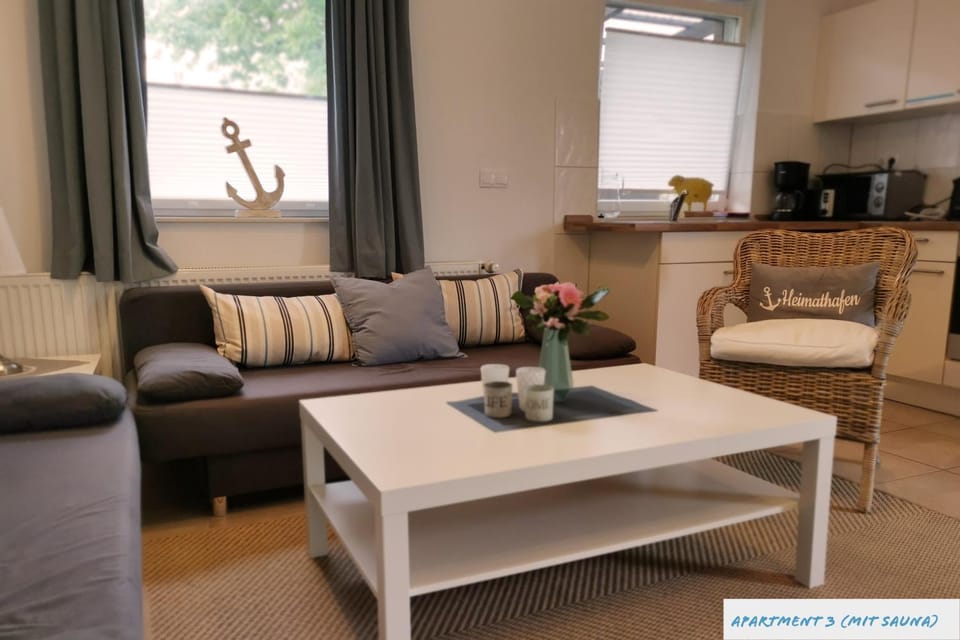 Kitchen or kitchenette, Living room, Seating area