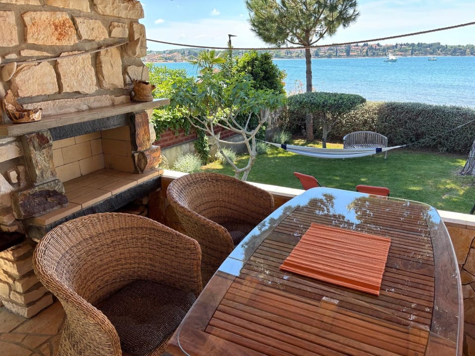 Karigador beach house House in Istria County