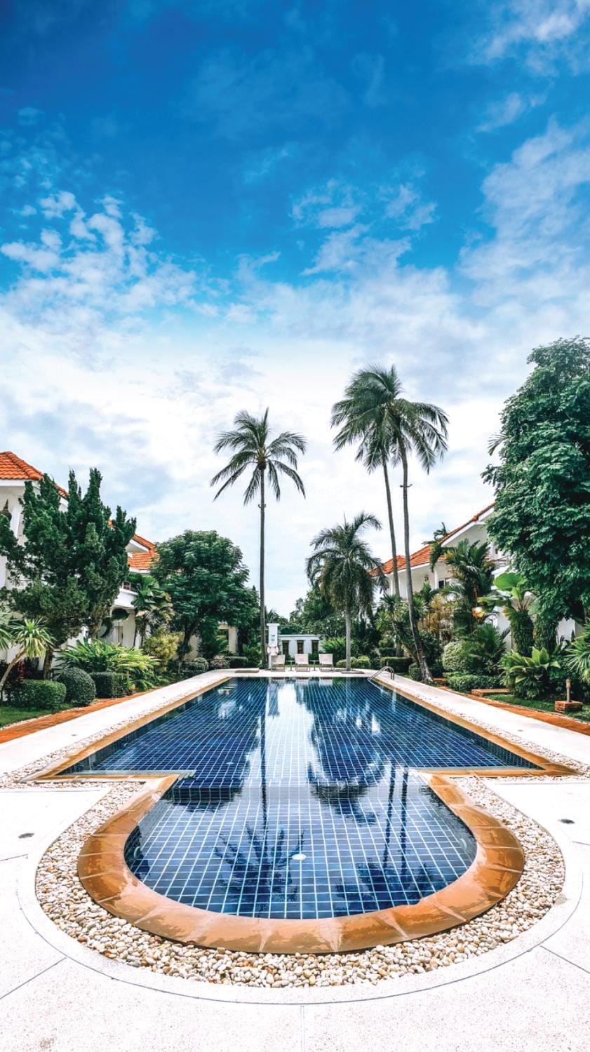 Swimming pool