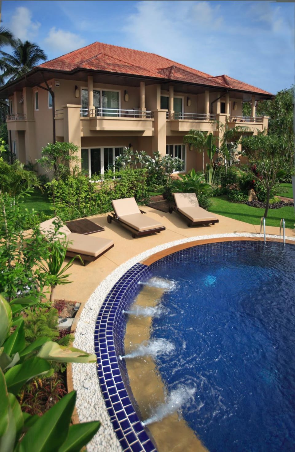 Swimming pool