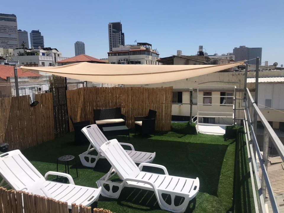 Kerem Suites Bed and Breakfast in Tel Aviv-Yafo