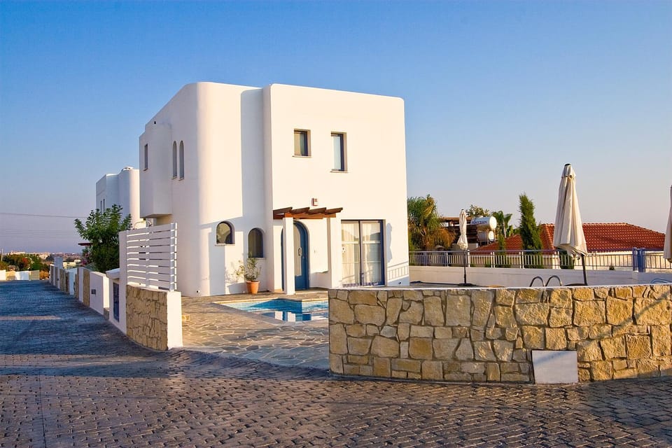 Property building, Facade/entrance, Day, Summer, On site