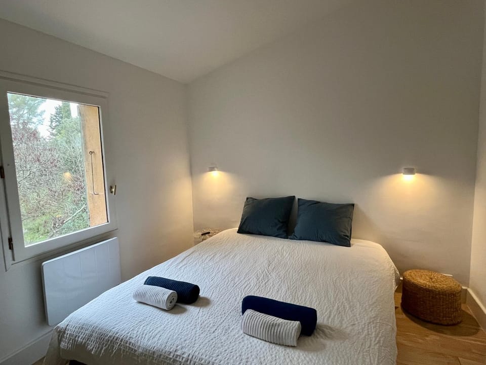 Les Restanques de Bibémus House in Aix-en-Provence